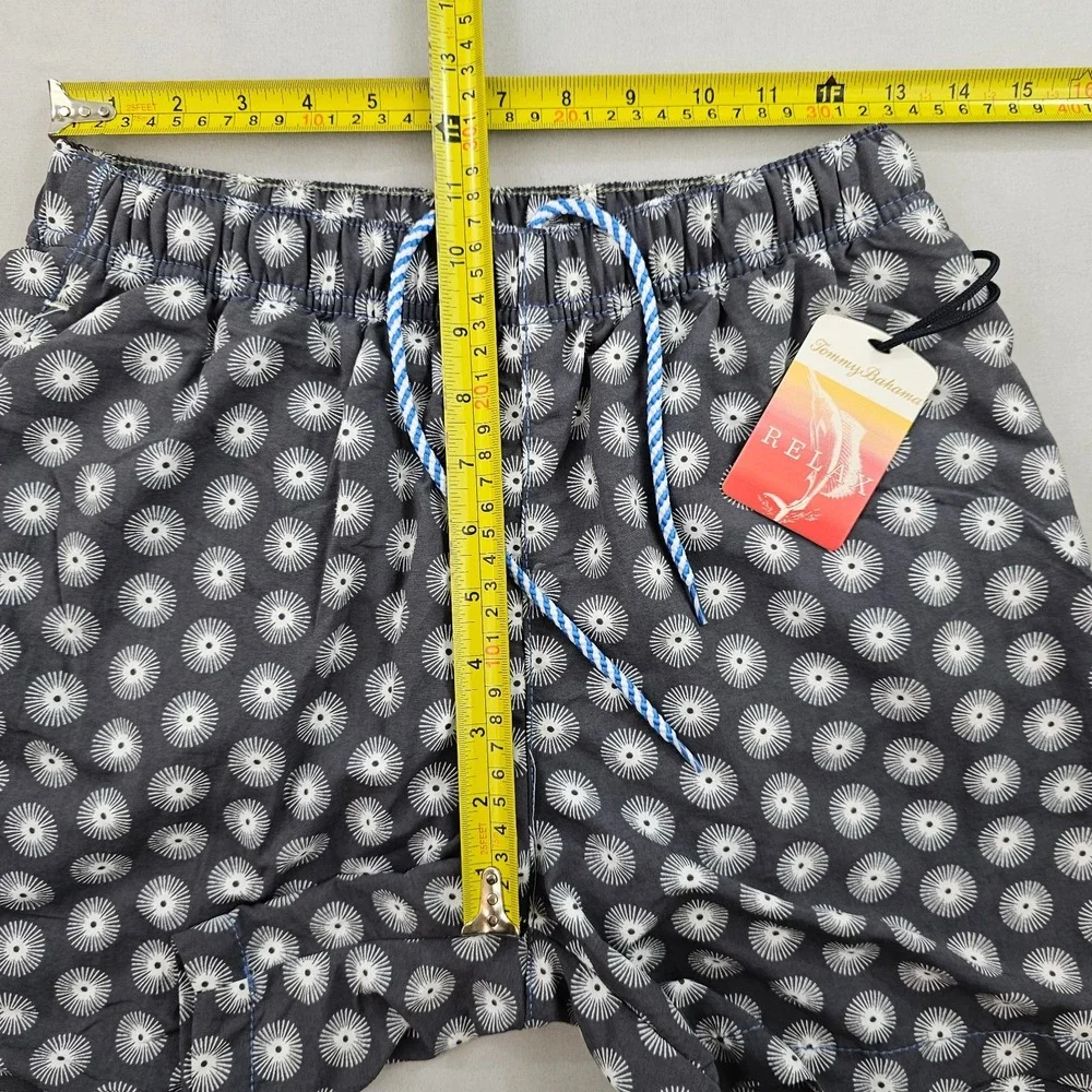 Tommy Bahama Relax trunks swimwear mens S Small pockets black white circles